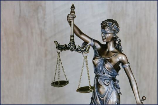Statute of Lady Justice